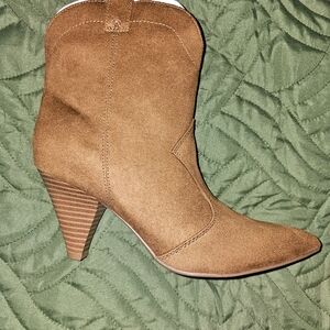 NINE WEST mini hell boot